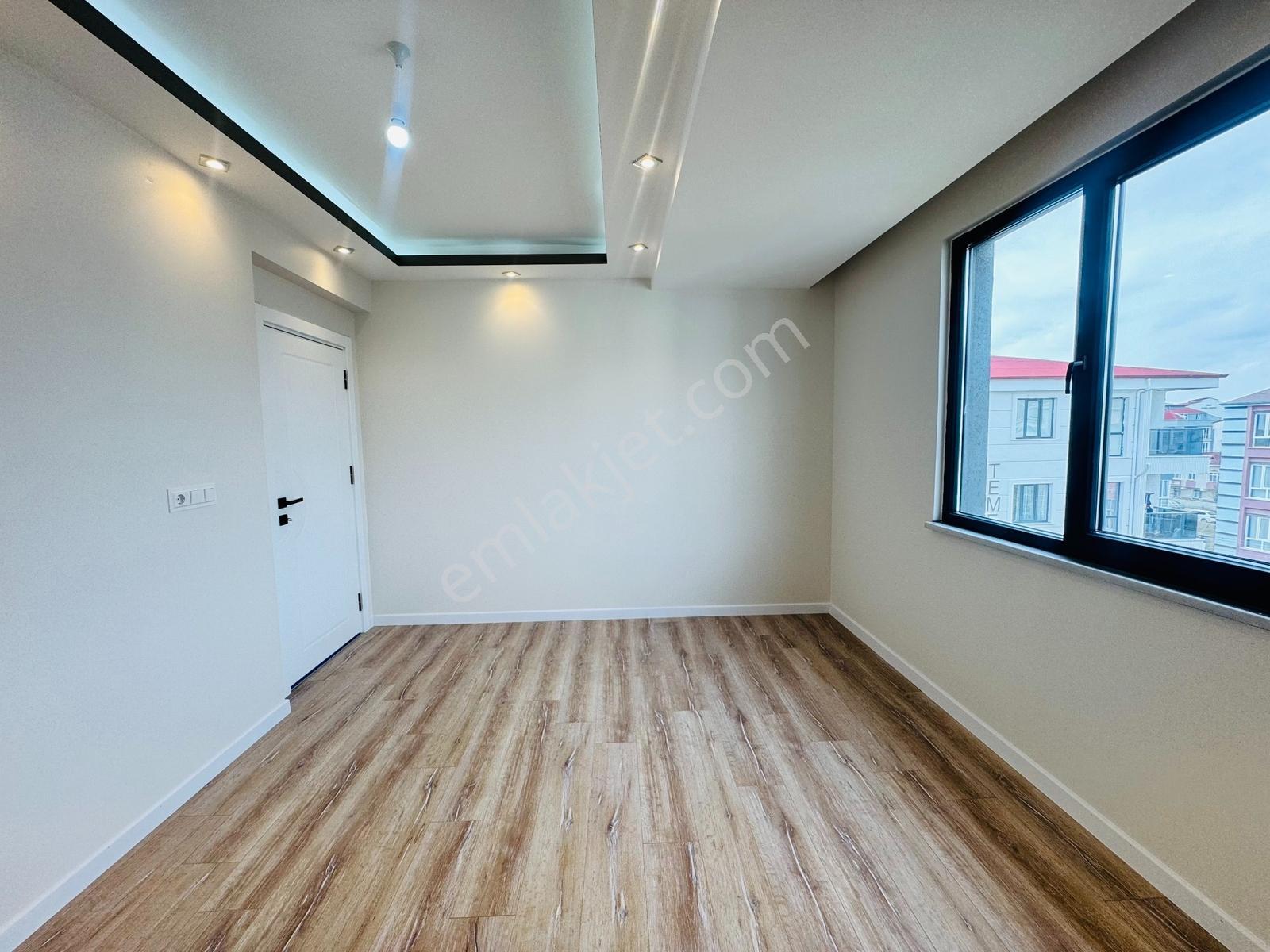 Güven'den Eminevime Uygun!! Otoparklı, Cam Balkonlu 2+1 Daire — fotoğraf 16