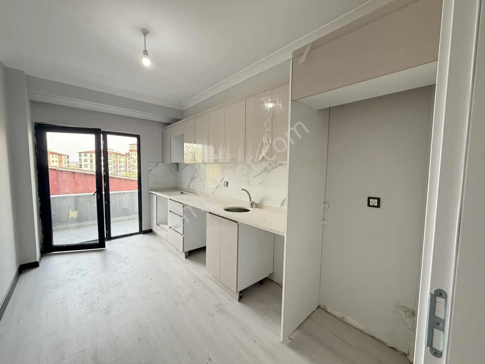 Cadde Gayrimenkul'den Çerkezköy İstasyon Arakat 2+1 Daire — fotoğraf 5