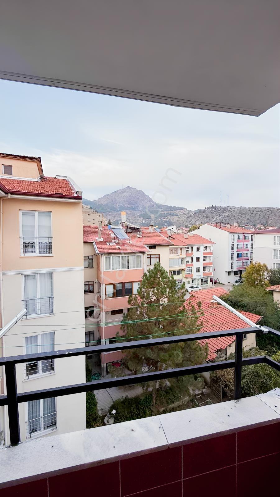 İskilip'te Dubleks Daire, 2 Daire Tek Tapu — fotoğraf 7