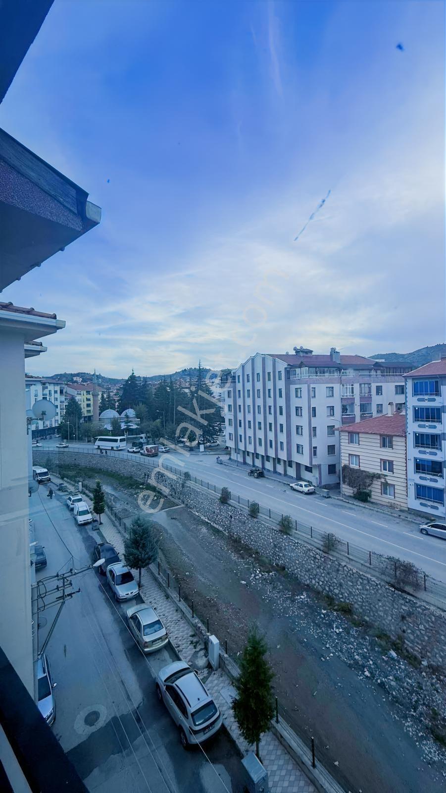 İskilip'te Dubleks Daire, 2 Daire Tek Tapu — fotoğraf 8