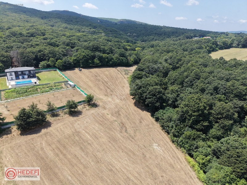 Kalfaköyde Villaların İçinde Ormanla İç İçe 1.440 M² Parsel — fotoğraf 11