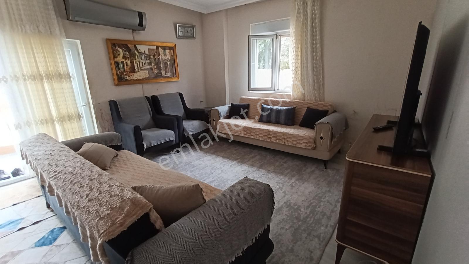 Üç Daire Tektapu 8+4 Eksrta Kiragetirili Müstakil Bahçeli — fotoğraf 6