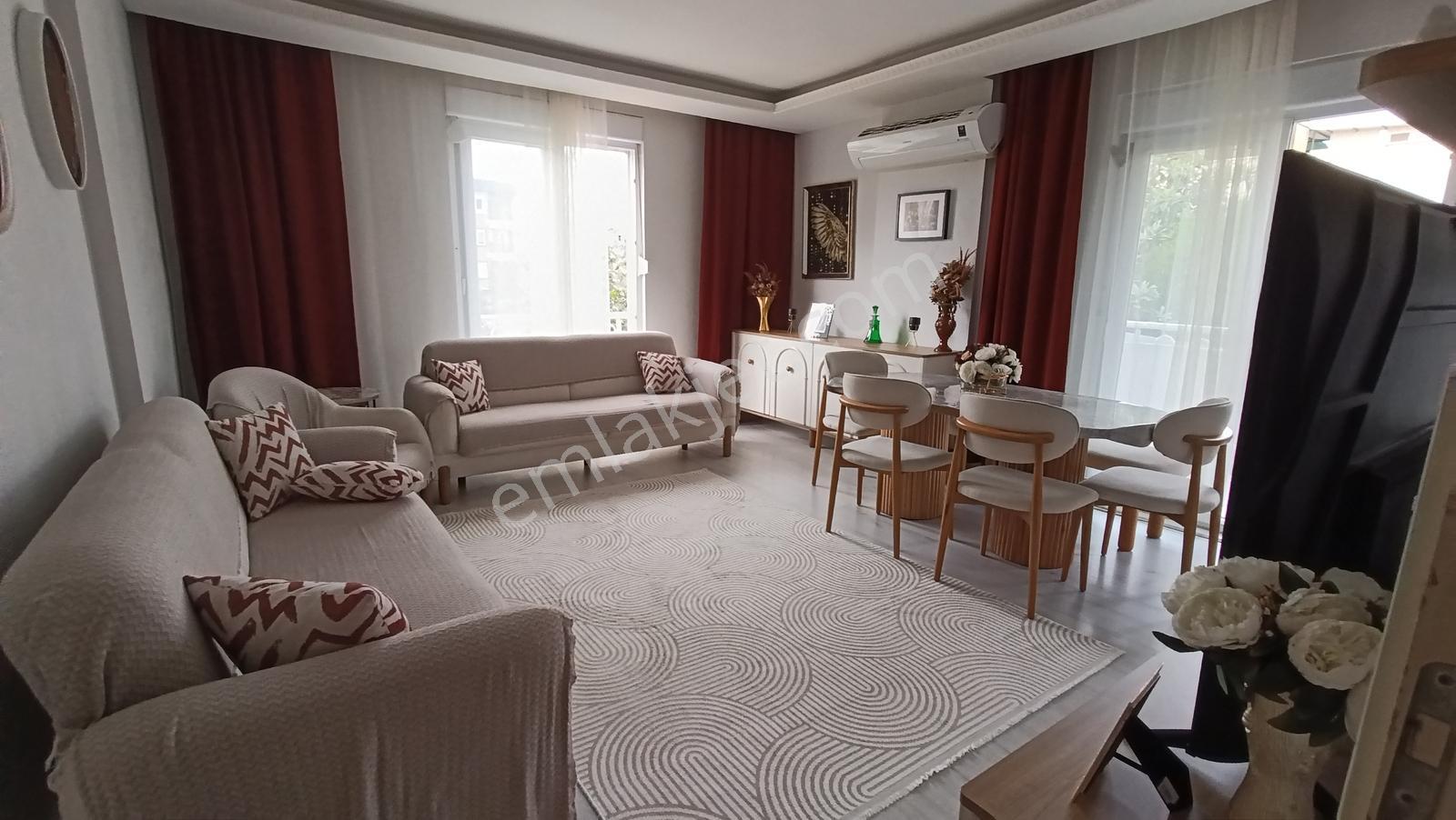 Üç Daire Tektapu 8+4 Eksrta Kiragetirili Müstakil Bahçeli — fotoğraf 9