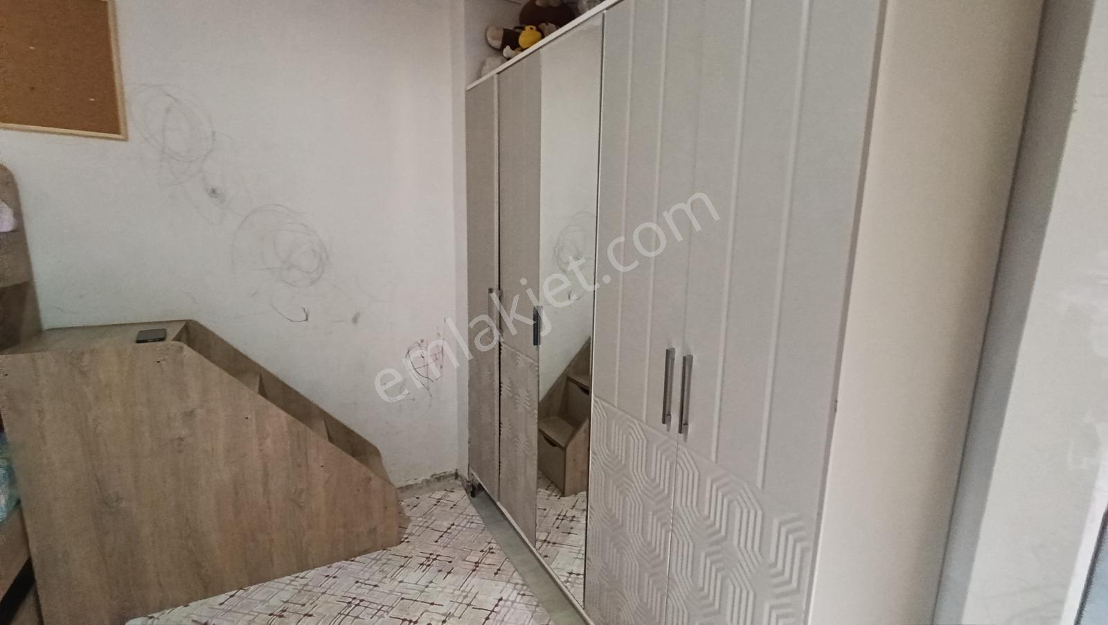 Üç Daire Tektapu 8+4 Eksrta Kiragetirili Müstakil Bahçeli — fotoğraf 18
