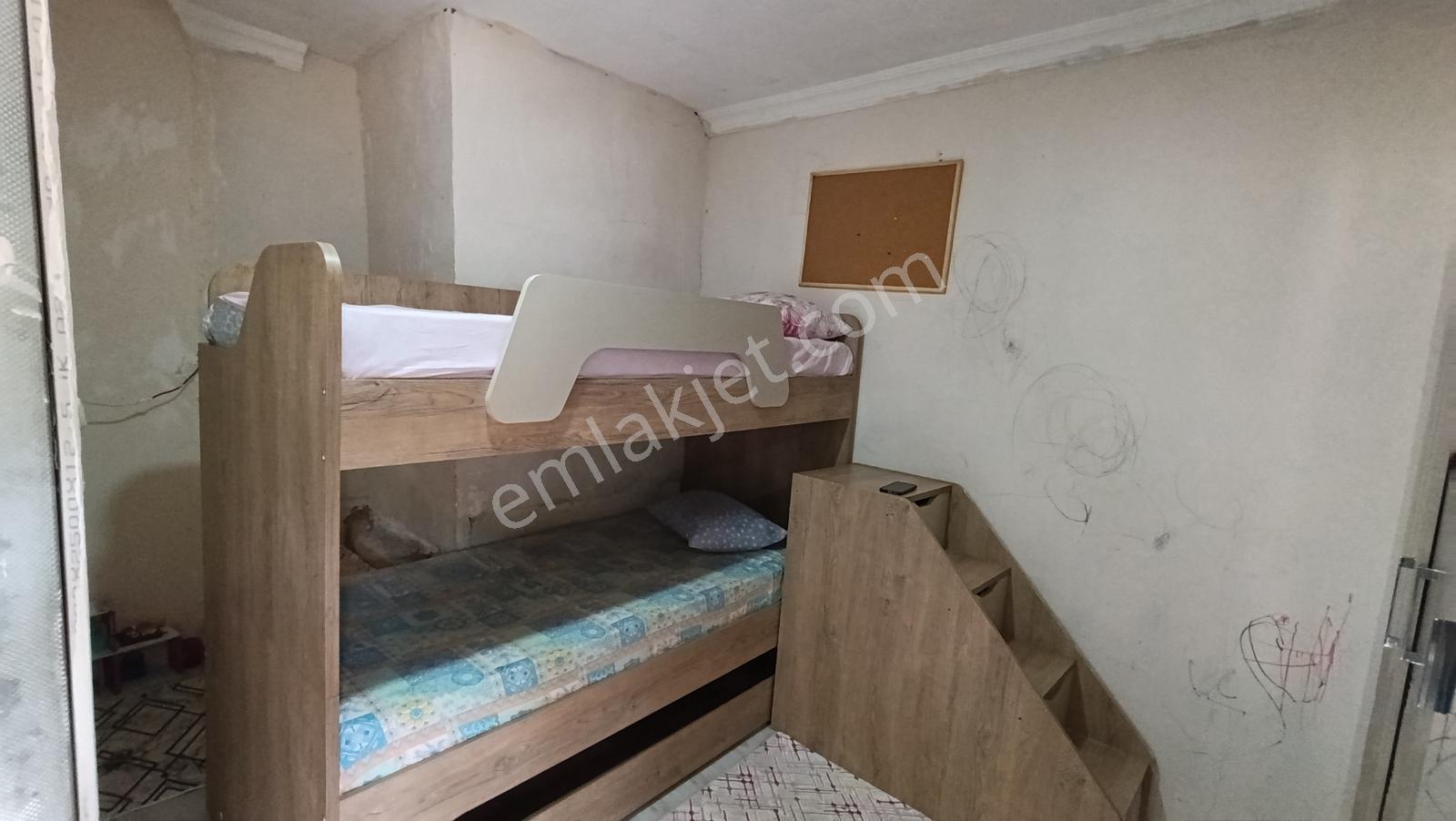 Üç Daire Tektapu 8+4 Eksrta Kiragetirili Müstakil Bahçeli — fotoğraf 24