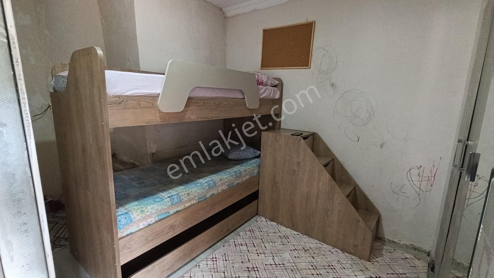 Üç Daire Tektapu 8+4 Eksrta Kiragetirili Müstakil Bahçeli — fotoğraf 26