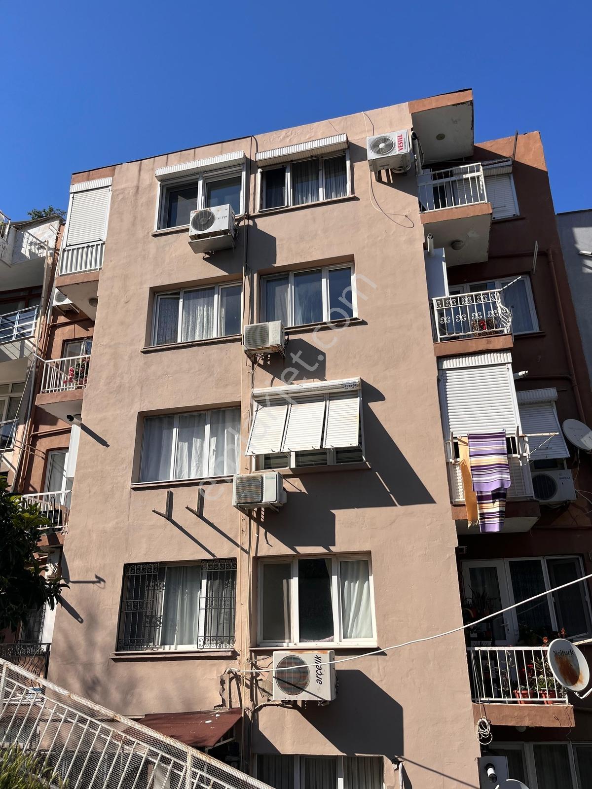 Satılık Harika Konumda 2+1 Daire — fotoğraf 2