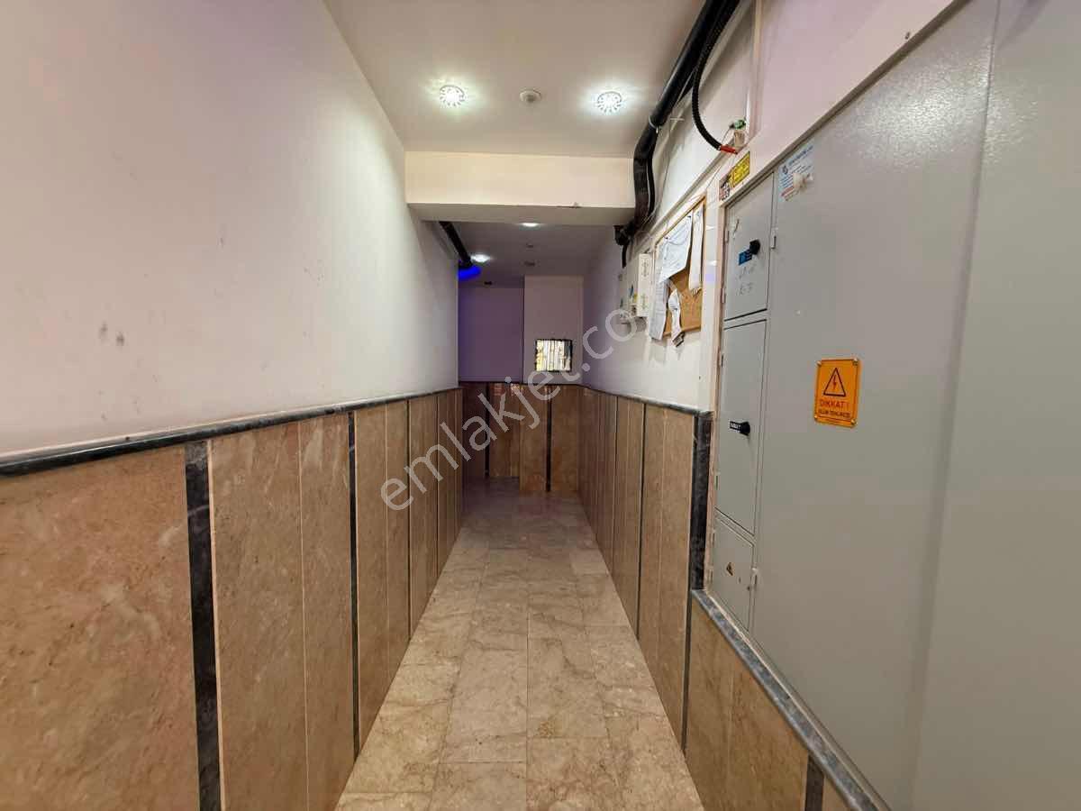 Buca Yaylacık Mahallesı Bahçelı Ebeveyn Banyolu Satılık 3+1 Daire — fotoğraf 4
