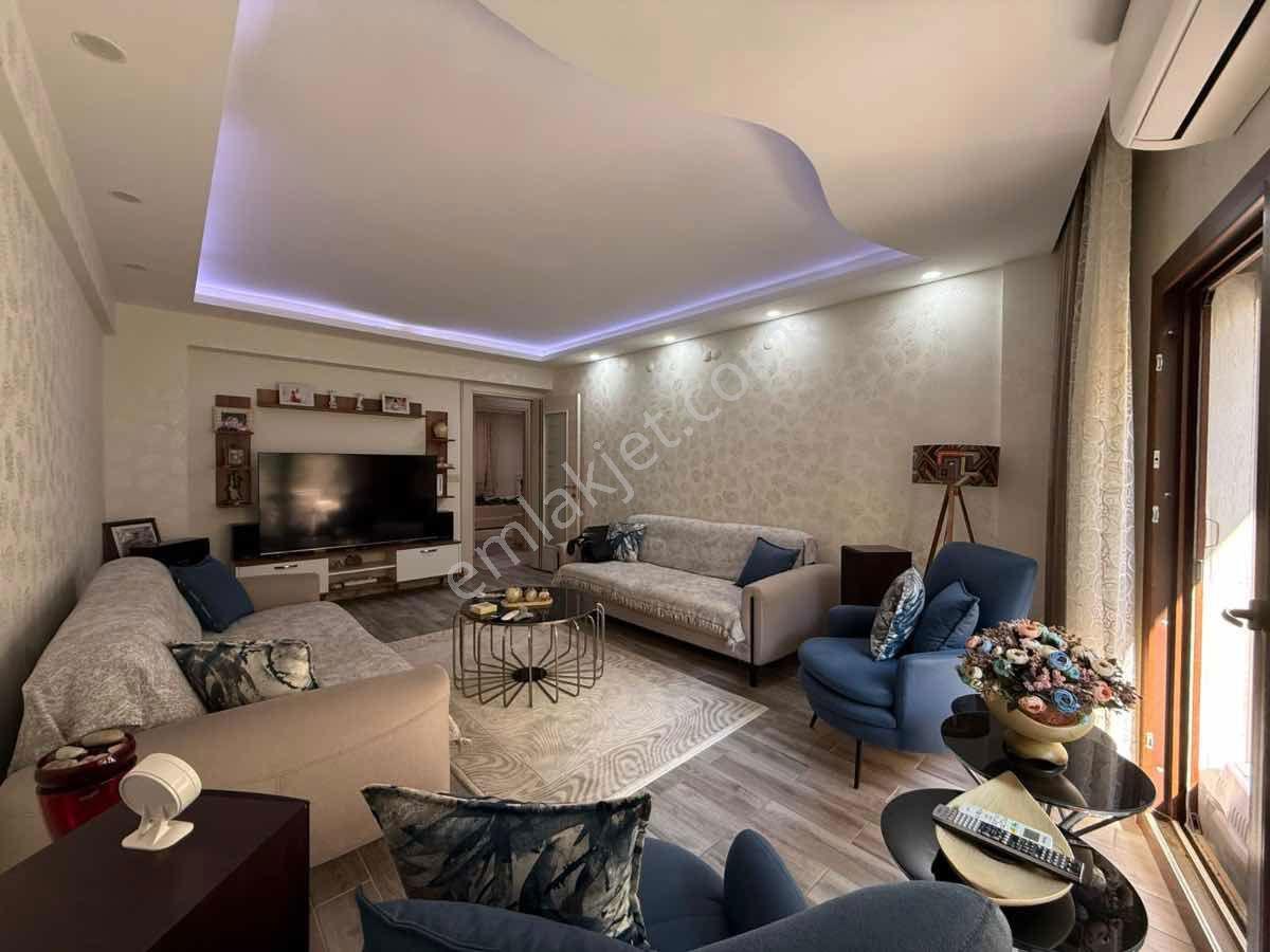 Buca Yaylacık Mahallesı Bahçelı Ebeveyn Banyolu Satılık 3+1 Daire — fotoğraf 9