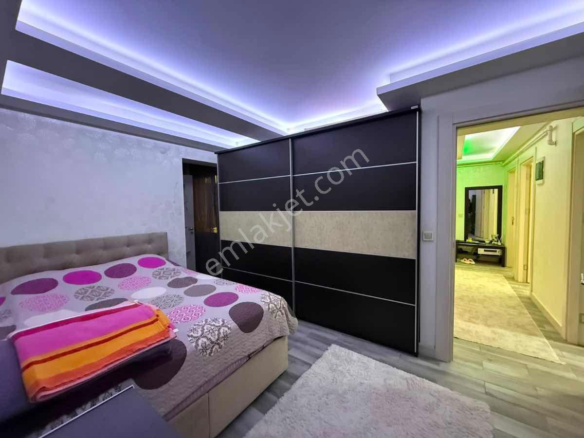 Buca Yaylacık Mahallesı Bahçelı Ebeveyn Banyolu Satılık 3+1 Daire — fotoğraf 14