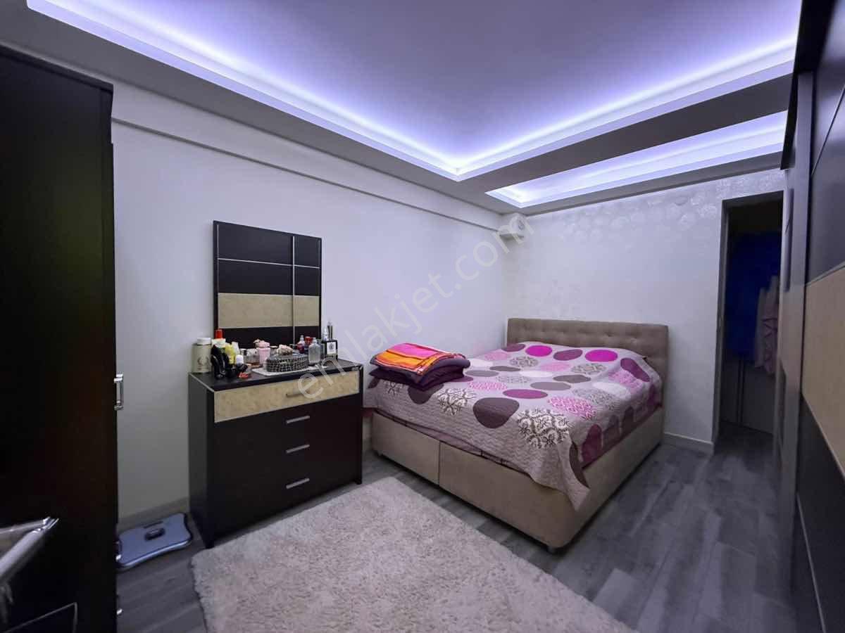 Buca Yaylacık Mahallesı Bahçelı Ebeveyn Banyolu Satılık 3+1 Daire — fotoğraf 15