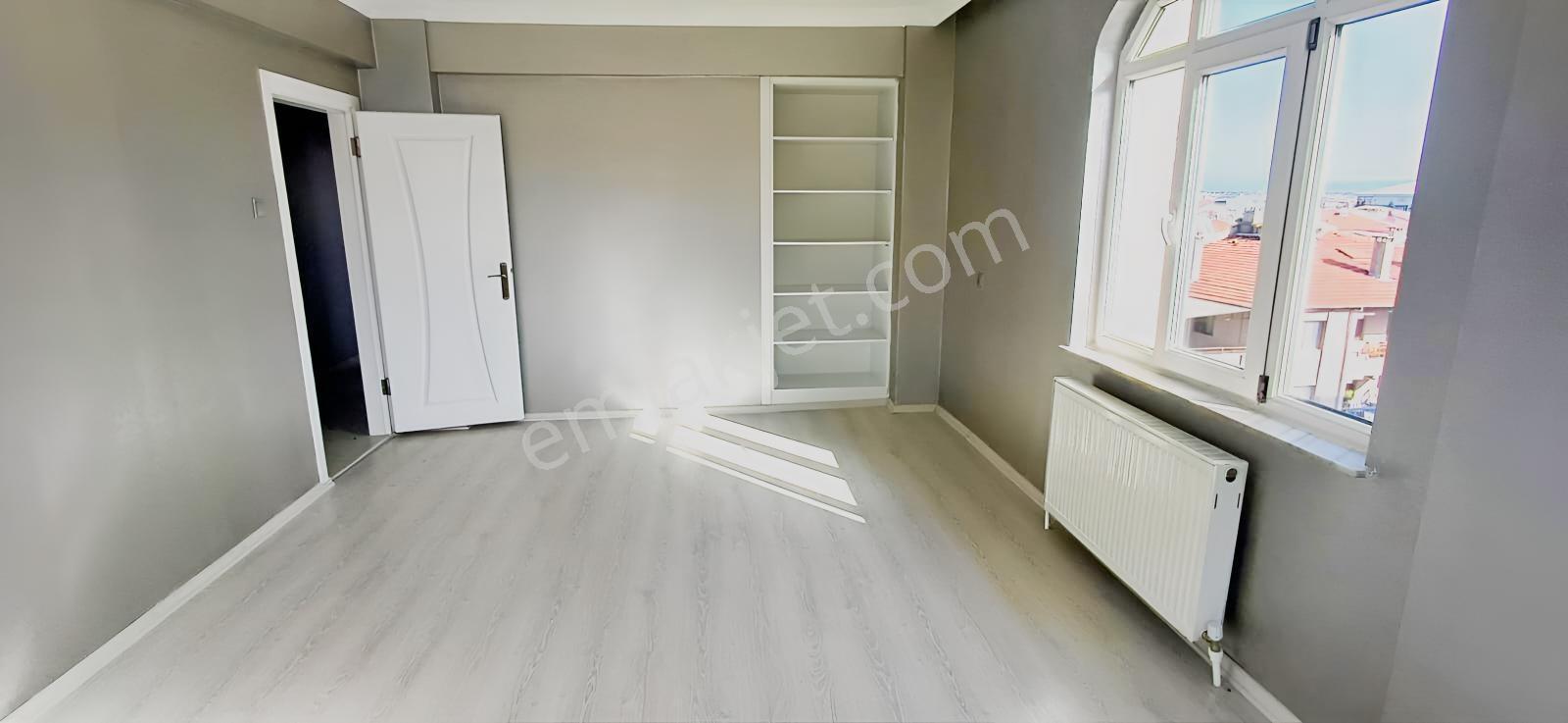 Elfi Den Bahçelievler Mehmetçik Cadesi Üzeri Satılık 2+1 Daire — fotoğraf 3