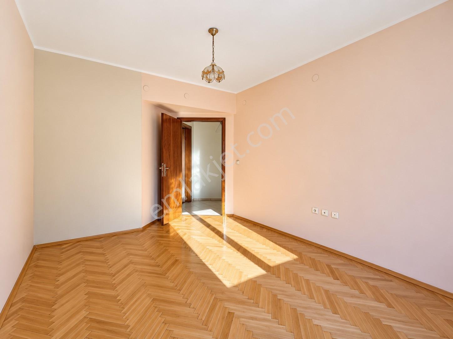 Çankaya Sancak'ta Merkezi Konumlu Satılık 3+1 Daire (140m²) — fotoğraf 24