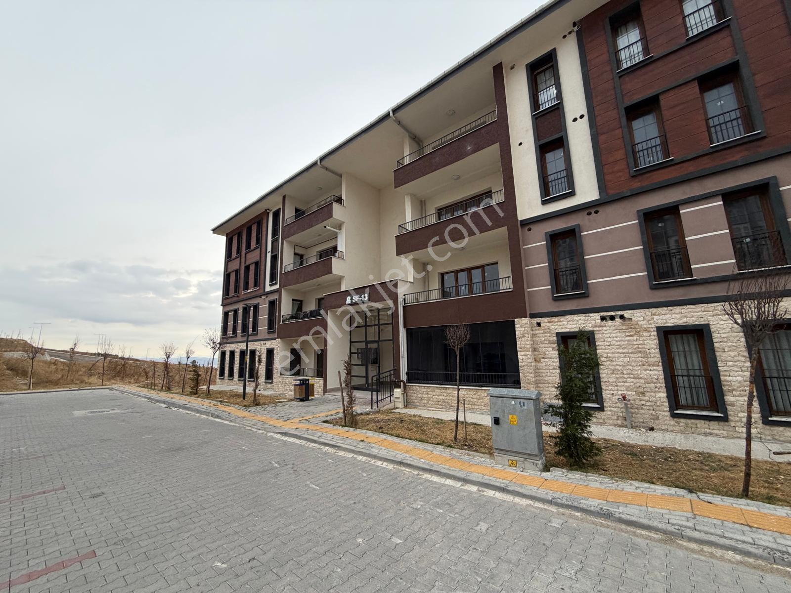 Elfi'den Kuvayi Milliye Toki De Satılık 3+1 Daire — fotoğraf 24