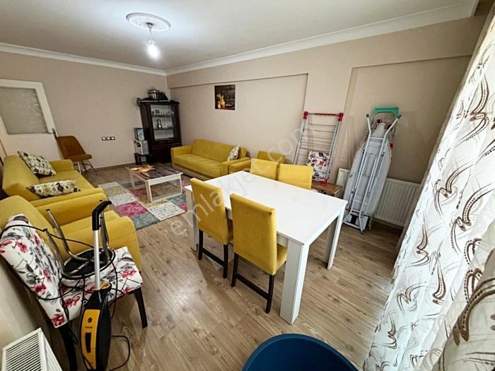 Yenikent Emlak'tan Bulvarda Kredi Limitsiz Ebeveyn Banyolu 3+1 — fotoğraf 2