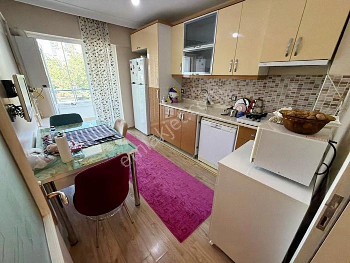 Yenikent Emlak'tan Bulvarda Kredi Limitsiz Ebeveyn Banyolu 3+1 — fotoğraf 9