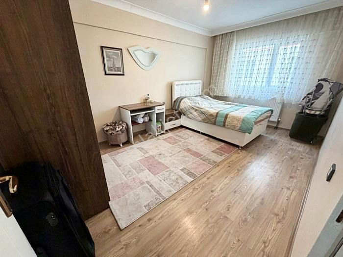Yenikent Emlak'tan Bulvarda Kredi Limitsiz Ebeveyn Banyolu 3+1 — fotoğraf 29