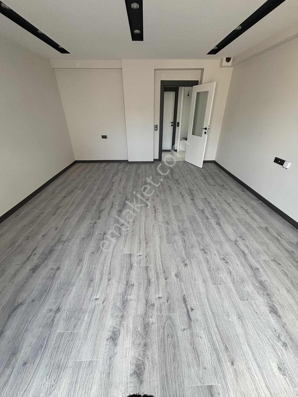 Om-zafer Mah. Özel Garajlı Satılık Lüks 3+1 Daire — fotoğraf 2
