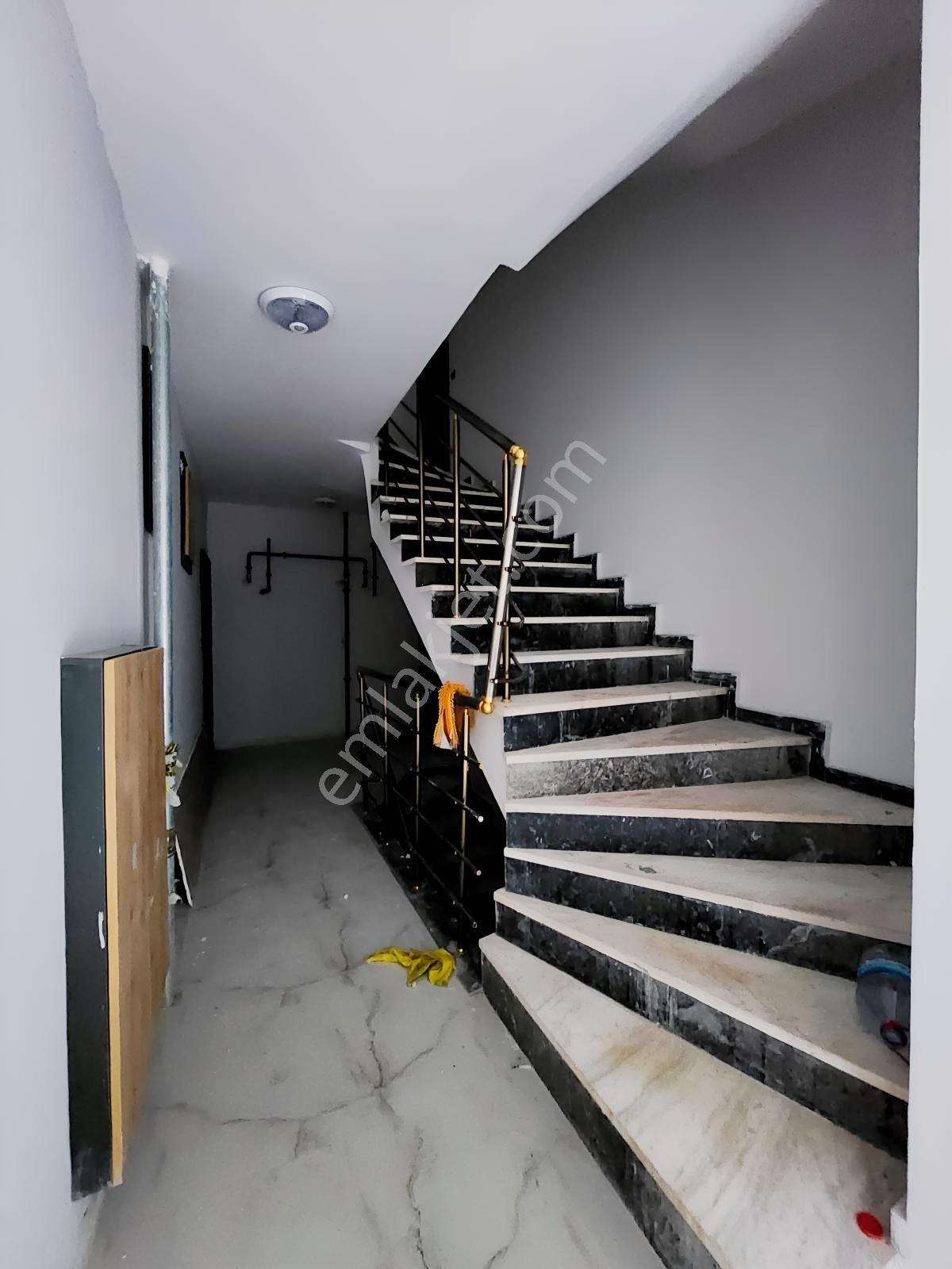 Yüksel Şahin Den S.eyyubi Yelda Parkı Yakını 2,5+1 Sıfır Daire — fotoğraf 23