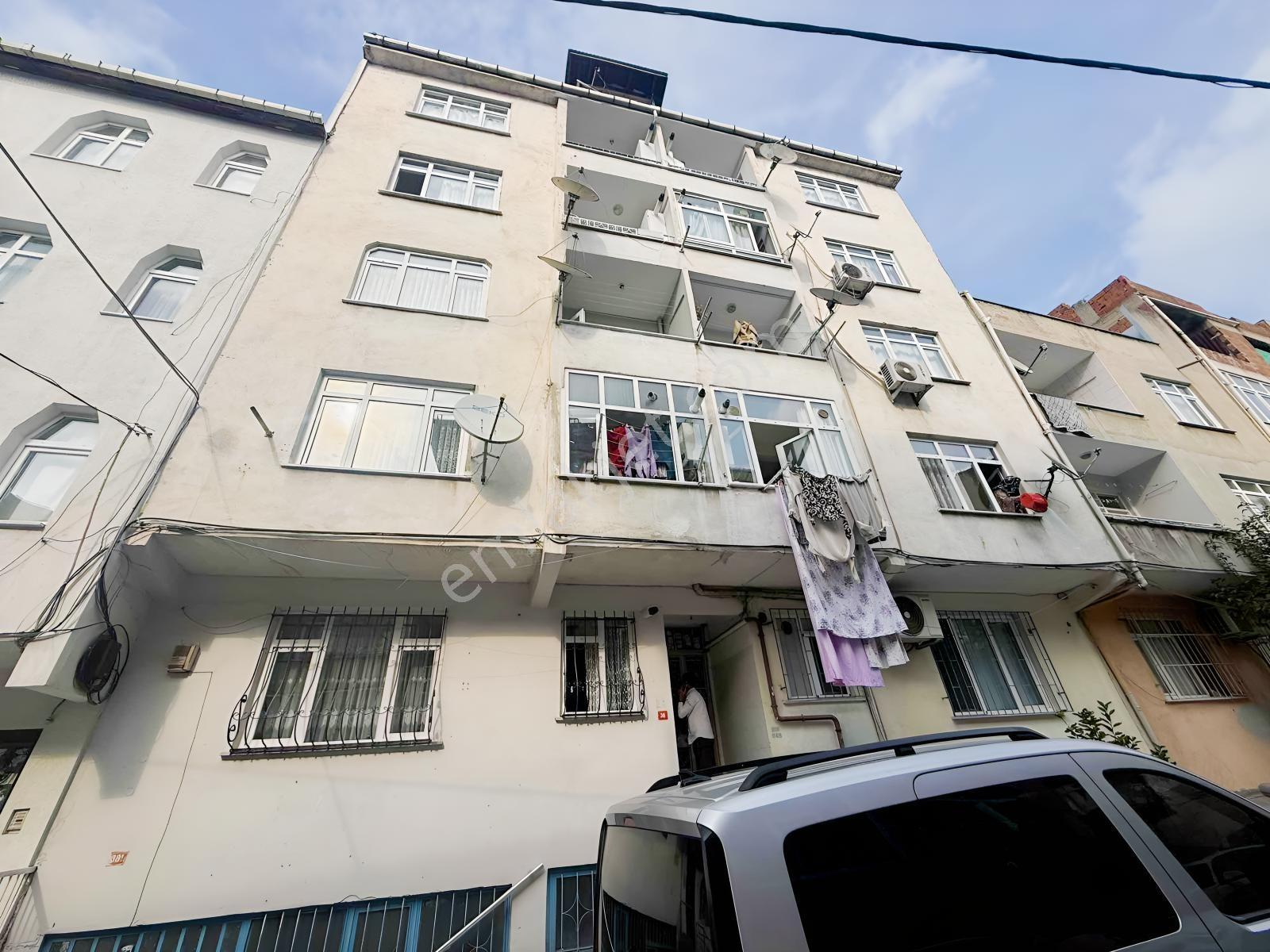 Metroya Yürüme Mesafesinde Geniş 2+1 Hisseli Daire — fotoğraf 12
