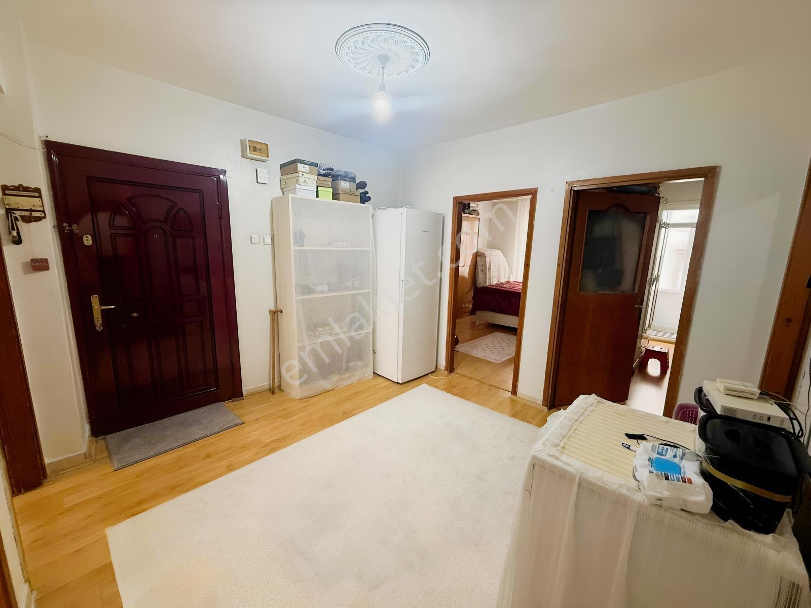 Metroya Yürüme Mesafesinde Geniş 2+1 Hisseli Daire — fotoğraf 20