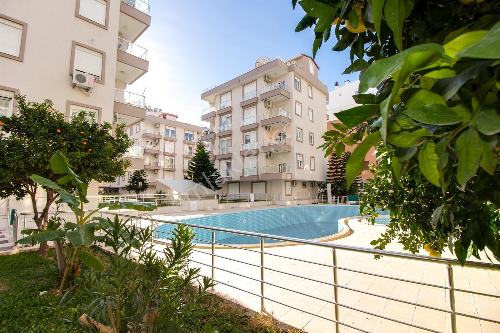 Konyaaltı Liman Mahallesi Satılık 2+1 Arakat Daire — fotoğraf 3
