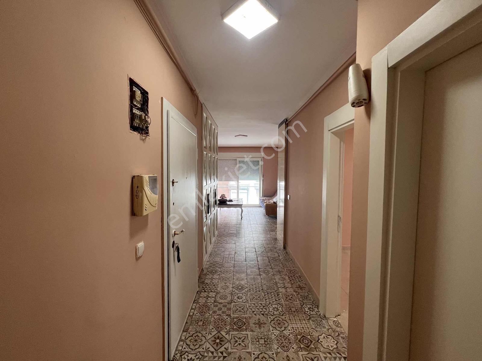 Konyaaltı Liman Mahallesi Satılık 2+1 Arakat Daire — fotoğraf 8