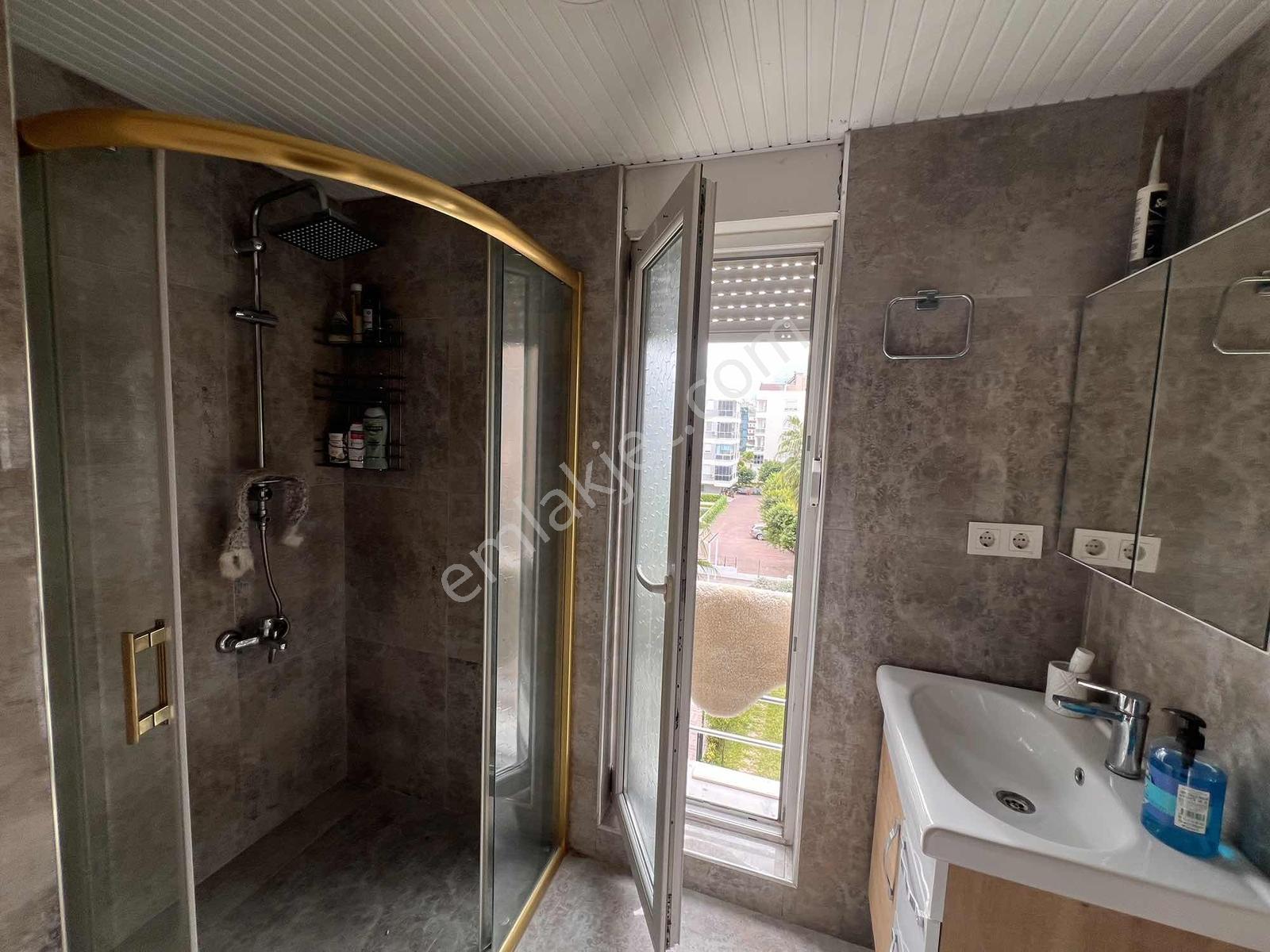 Konyaaltı Liman Mahallesi Satılık 2+1 Arakat Daire — fotoğraf 9