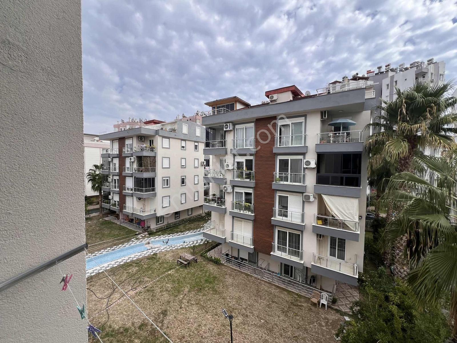 Konyaaltı Liman Mahallesi Satılık 2+1 Arakat Daire — fotoğraf 15