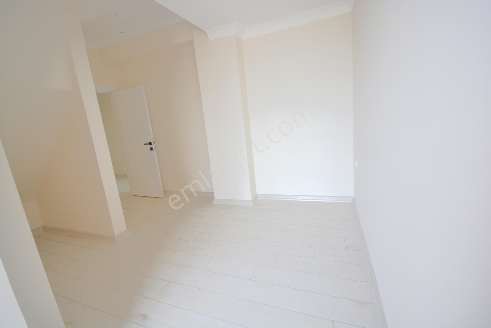 Özel Dekorlu Yeni Satılık Muhteşem Ve Lüks 3+1 Dubleks Daire!! — fotoğraf 14