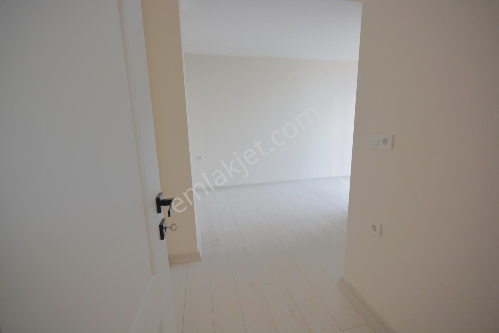 Özel Dekorlu Yeni Satılık Muhteşem Ve Lüks 3+1 Dubleks Daire!! — fotoğraf 16