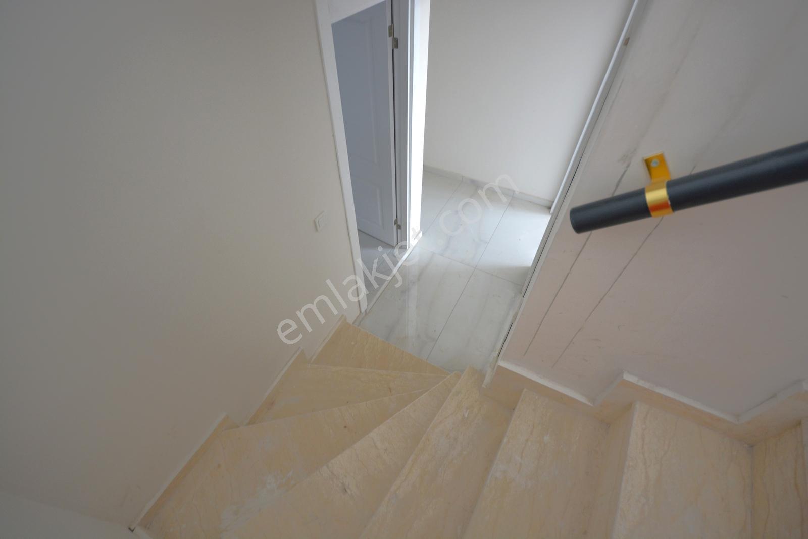 Özel Dekorlu Yeni Satılık Muhteşem Ve Lüks 3+1 Dubleks Daire!! — fotoğraf 19