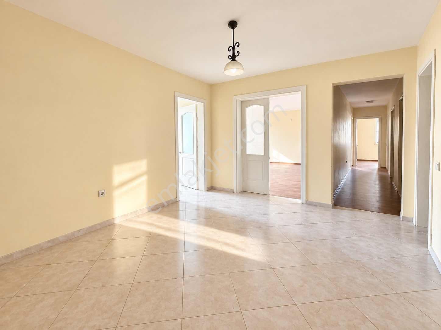 Parlamenterler Sitesi Peyzaj Cephe Büyük Tip Kare 196m2 Net — fotoğraf 10