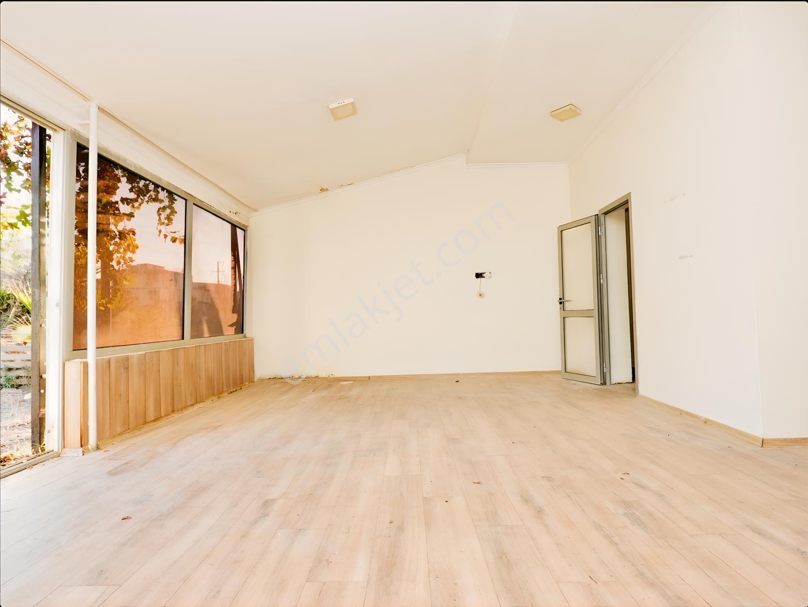 Urla Zeytinalanı Satılık Komple Bina (işyeri + Dublex Daire) — fotoğraf 19