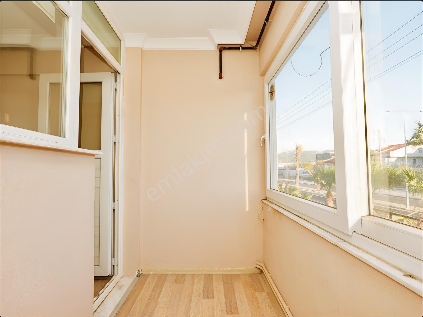 Urla Zeytinalanı Satılık Komple Bina (işyeri + Dublex Daire) — fotoğraf 26
