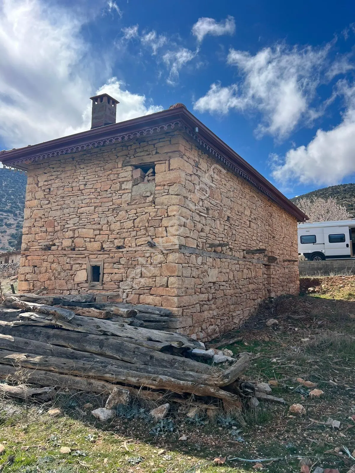 Antalya Korkuteli Beğiş De Satılık Taş Ev Arsa 518m2 Ev 2 Katlı 90m2 Yapı Kayıt Var — fotoğraf 4