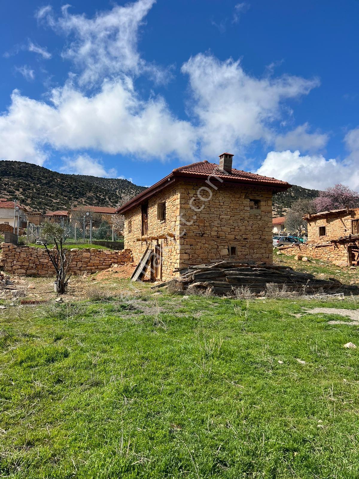 Antalya Korkuteli Beğiş De Satılık Taş Ev Arsa 518m2 Ev 2 Katlı 90m2 Yapı Kayıt Var — fotoğraf 6