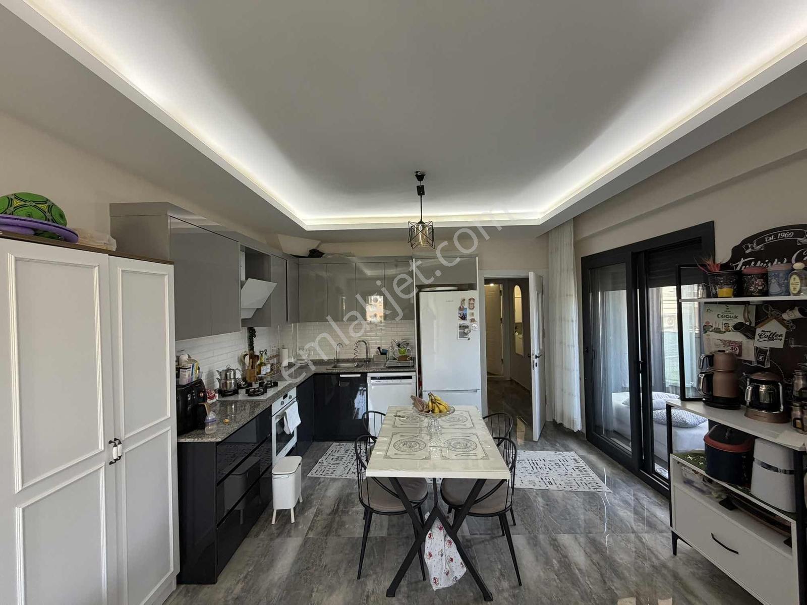 Çarşının Kıymetli Yerinde 3+1 Dublex Daire — fotoğraf 13