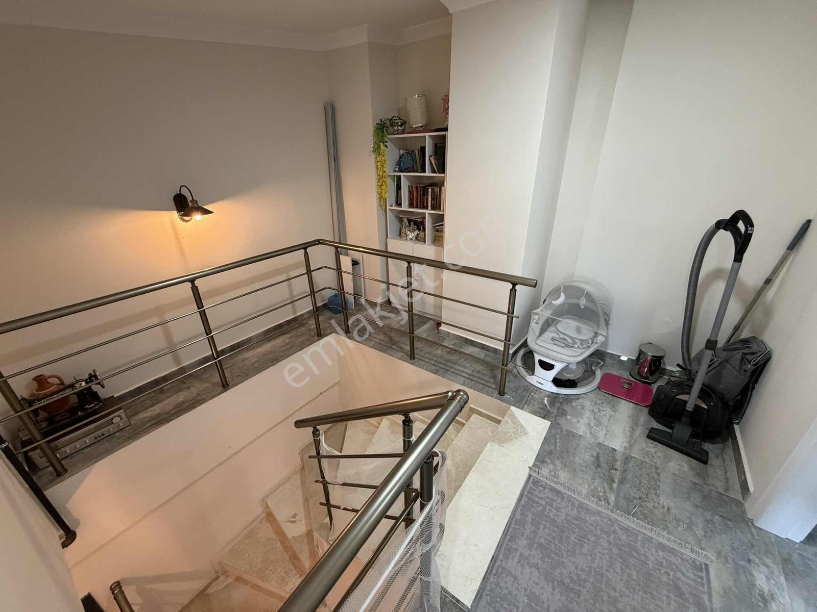 Çarşının Kıymetli Yerinde 3+1 Dublex Daire — fotoğraf 23