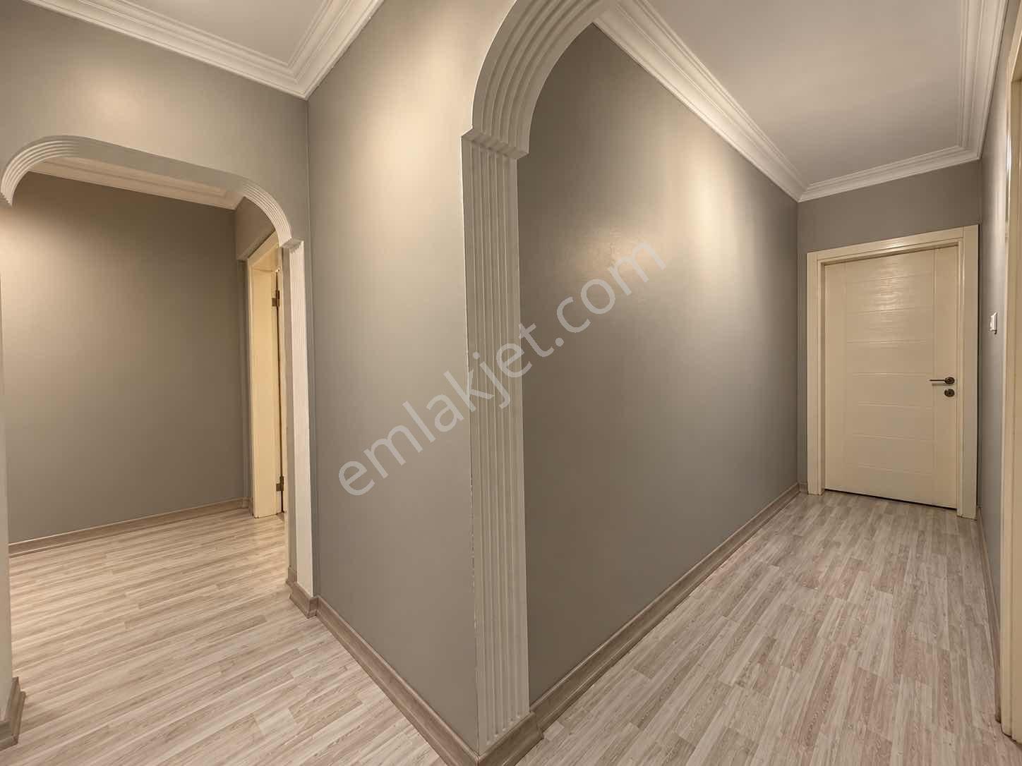 Beylikdüzü Adnan Kahvecide Sitesi İçi Satılık Tadilatlı 2+1 — fotoğraf 8