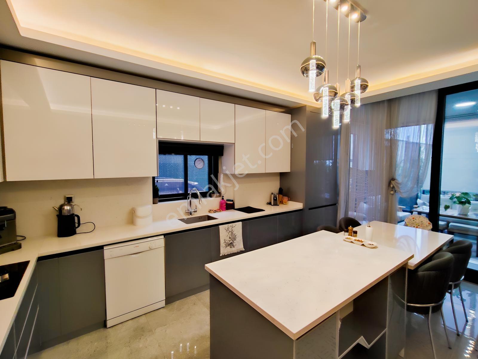 Karacakaya Armoni Parkta Satılık 5+2 Süper Lüks Köşe Villa — fotoğraf 4