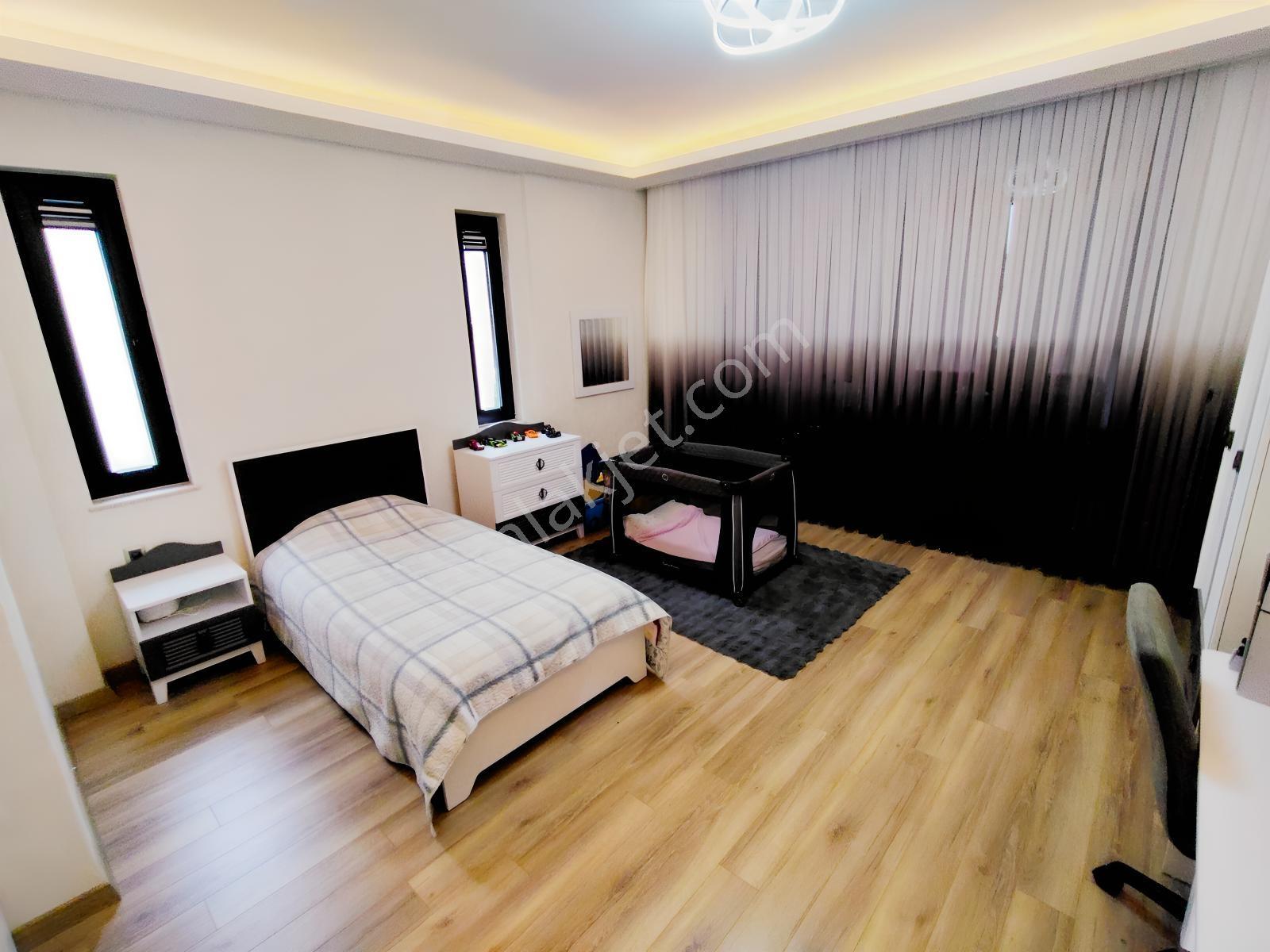 Karacakaya Armoni Parkta Satılık 5+2 Süper Lüks Köşe Villa — fotoğraf 14