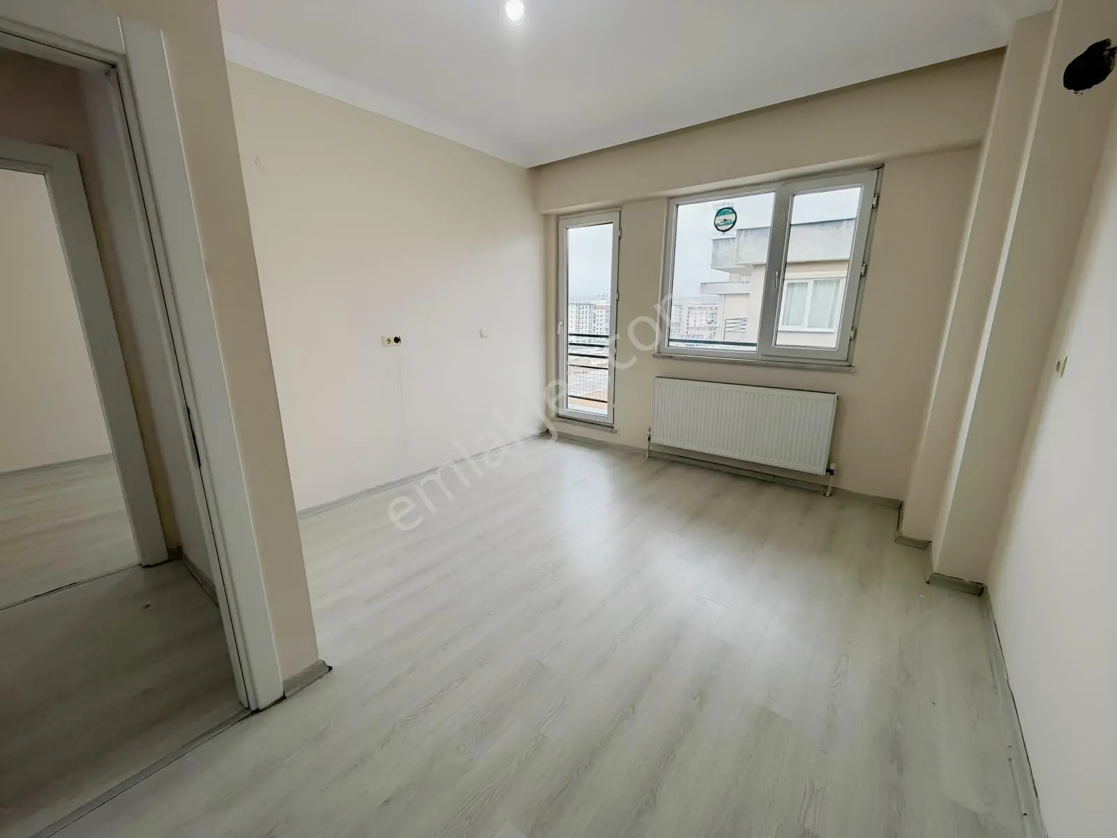 Yiğit Gayrimenkulden Çanakkale Merkezde 1+1 Satılık Daire