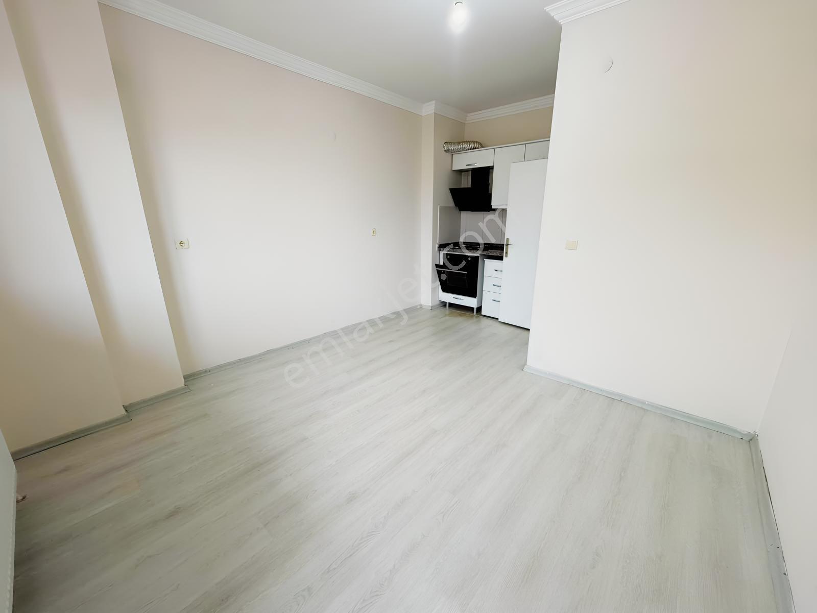 Yiğit Gayrimenkulden Çanakkale Merkezde 1+1 Satılık Daire — fotoğraf 6