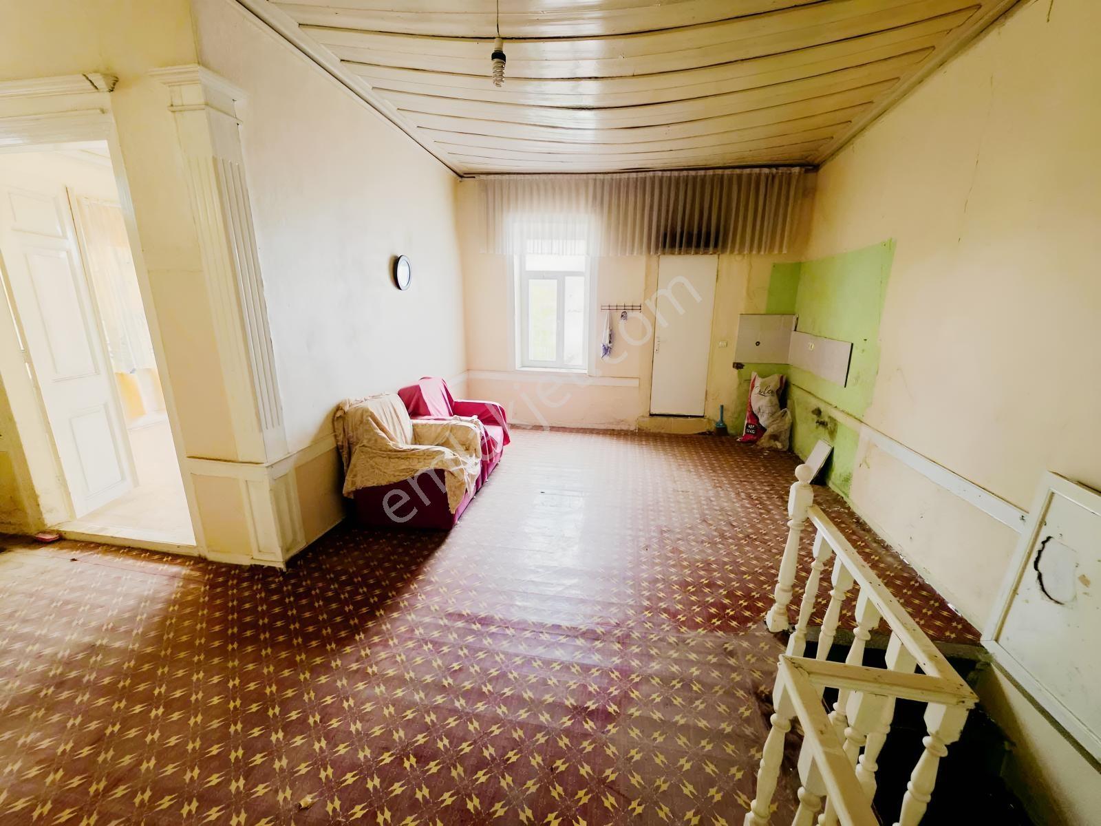 Yönter Emlaktan Cadde Üzeri Satılık Müstakil Ev — fotoğraf 12