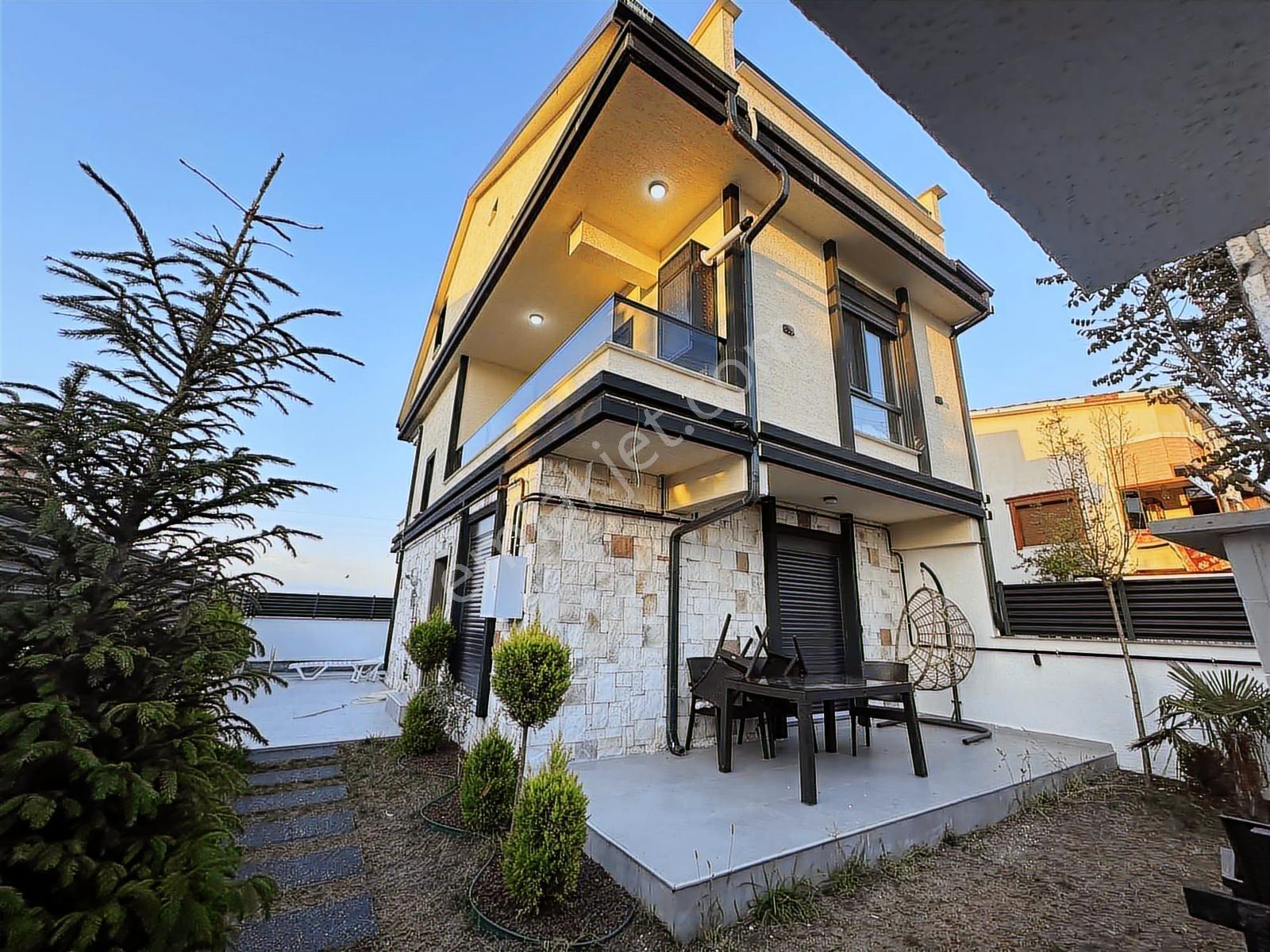 Kocaali De Müstakil Havuzlu Geniş Bahçeli 4+1 Villa Takas Olur — fotoğraf 2