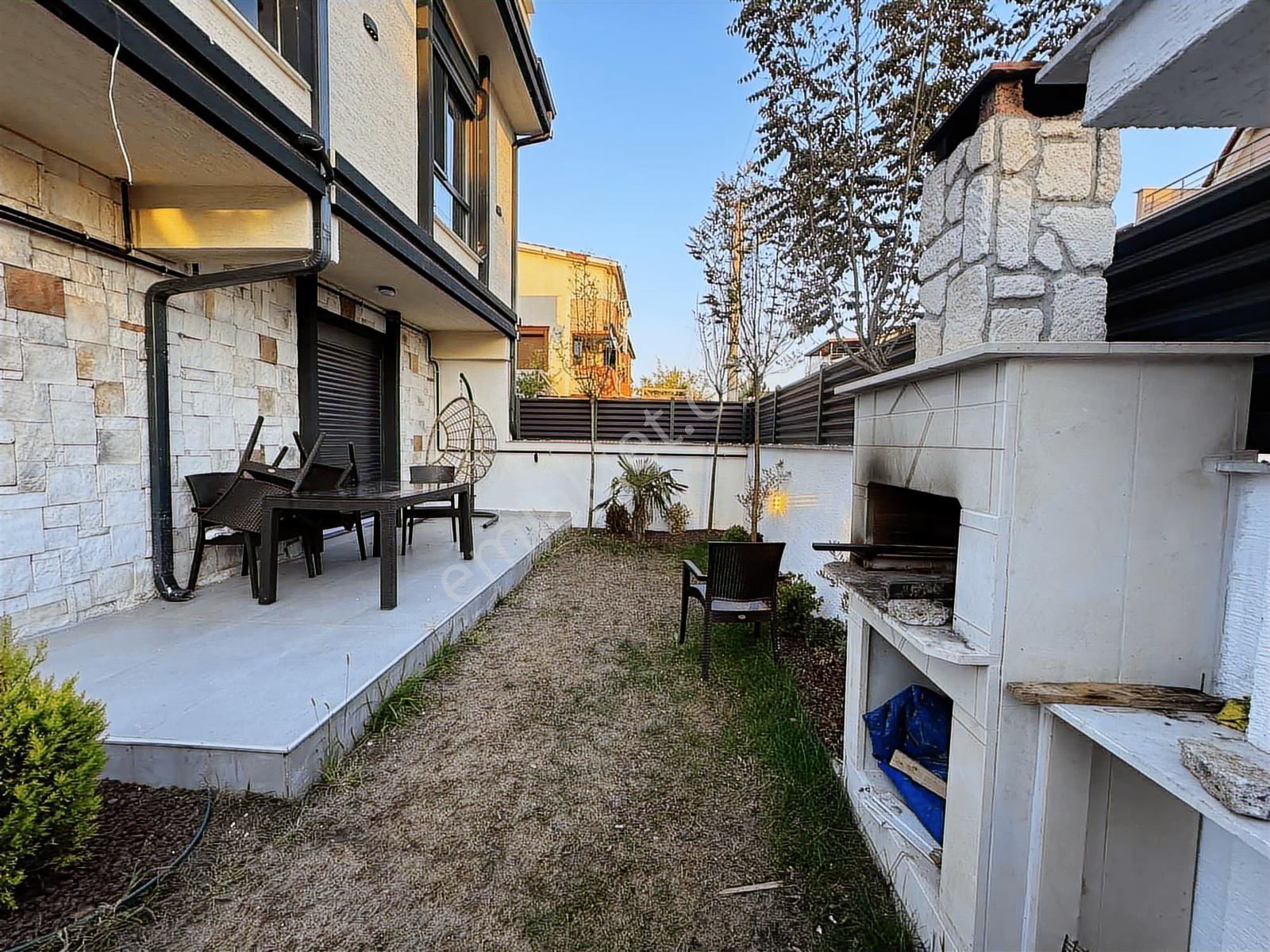 Kocaali De Müstakil Havuzlu Geniş Bahçeli 4+1 Villa Takas Olur — fotoğraf 6