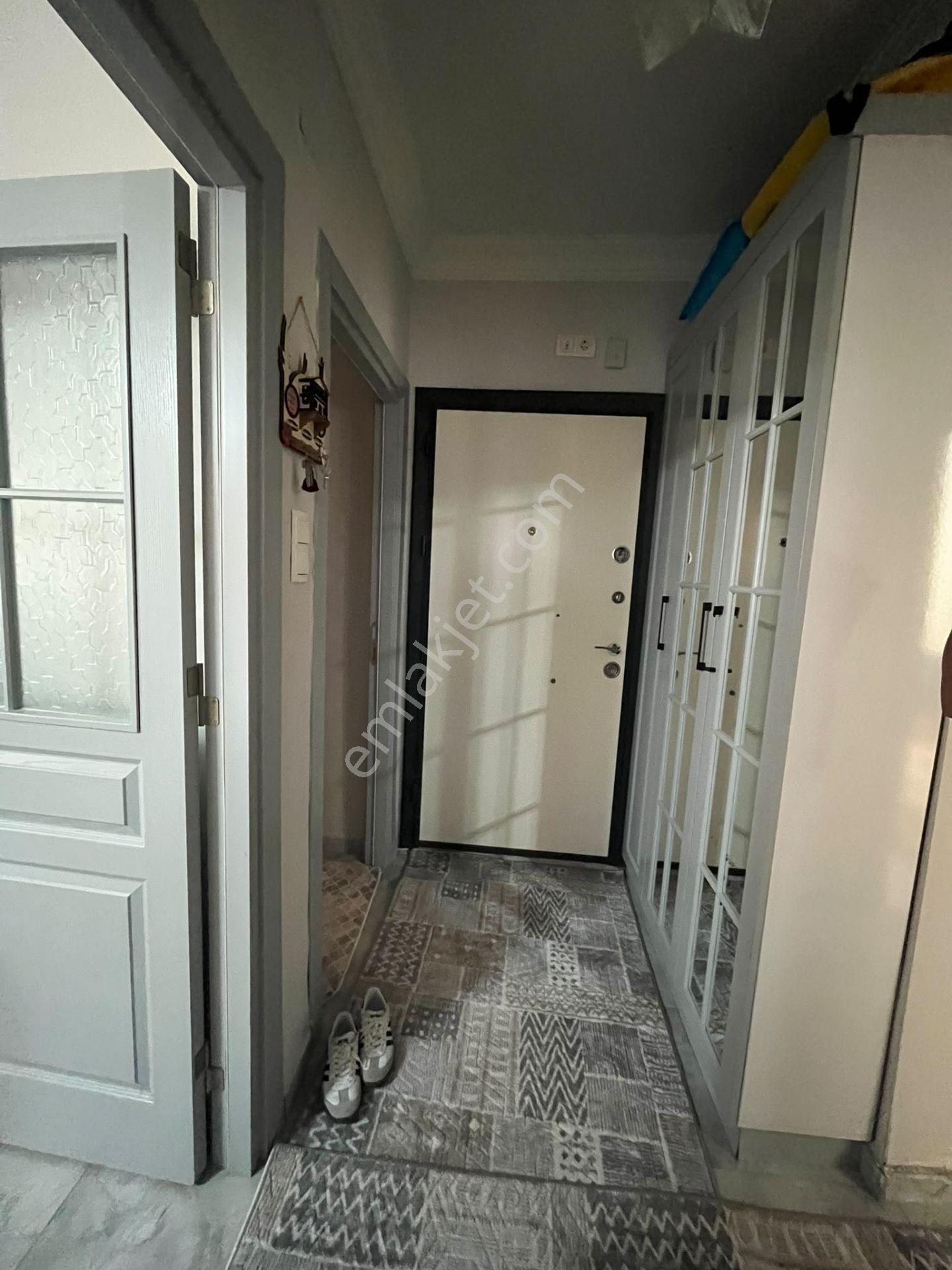 Yeşiltepe Mh 2+1 K.mutfak Satılık — fotoğraf 7