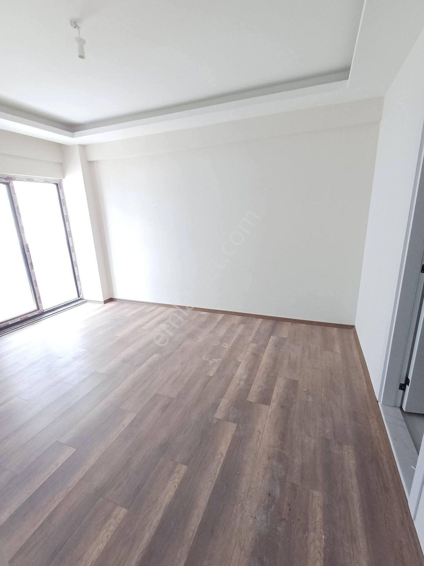 Samsun İlkadım Kışla Mahallesi'nde Ebeveyn Banyolu 1.kat 3+1 Satılık Sıfır Daire — fotoğraf 9