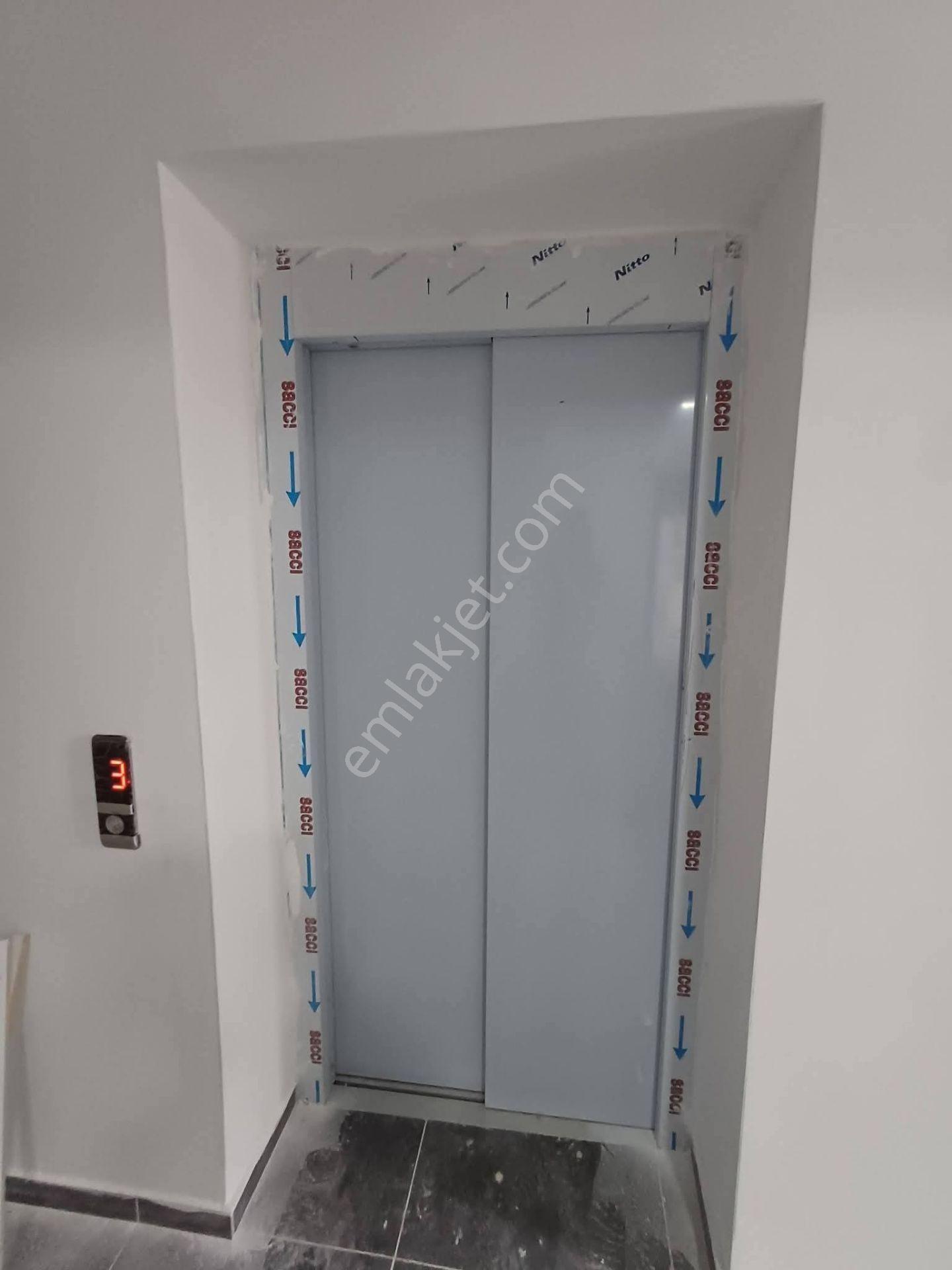 Samsun İlkadım Kışla Mahallesi'nde Ebeveyn Banyolu 1.kat 3+1 Satılık Sıfır Daire — fotoğraf 11